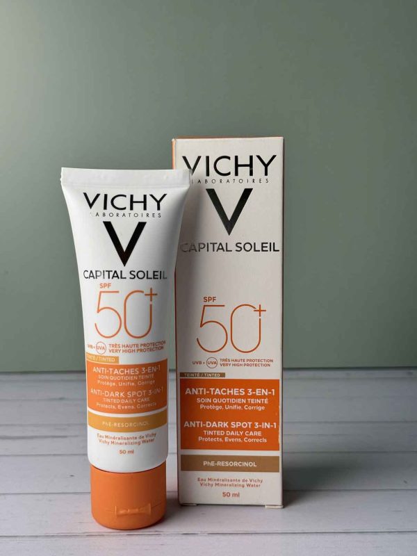 کرم ضدآفتاب و ضد چروک 3 در 1 ویشی Vichy مدل SPF50