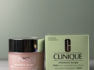 کرم آبرسان مویسچر 100 ساعته کلینیک