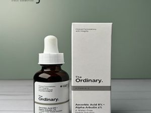 سرم آسکوربیک اسید 8% و آلفا آربوتین 2% اوردینری